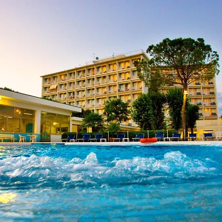 Hotell Abano Astoria 4*