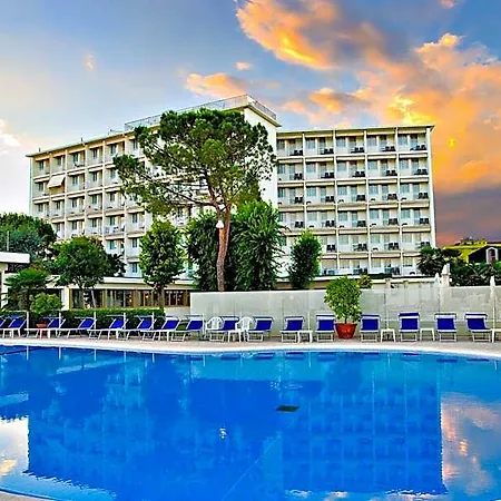 Abano Astoria فندق أبانو تيرمي