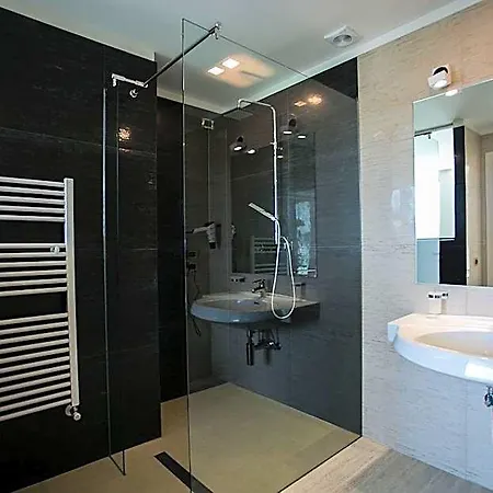 Abano Astoria فندق 4*