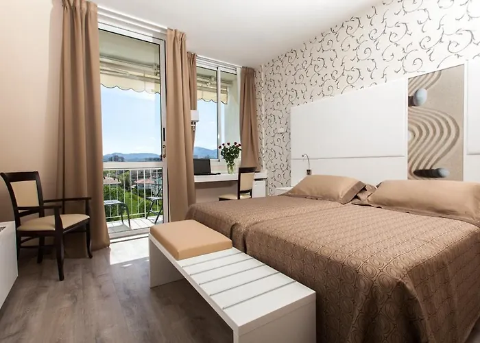 Abano Astoria Отель